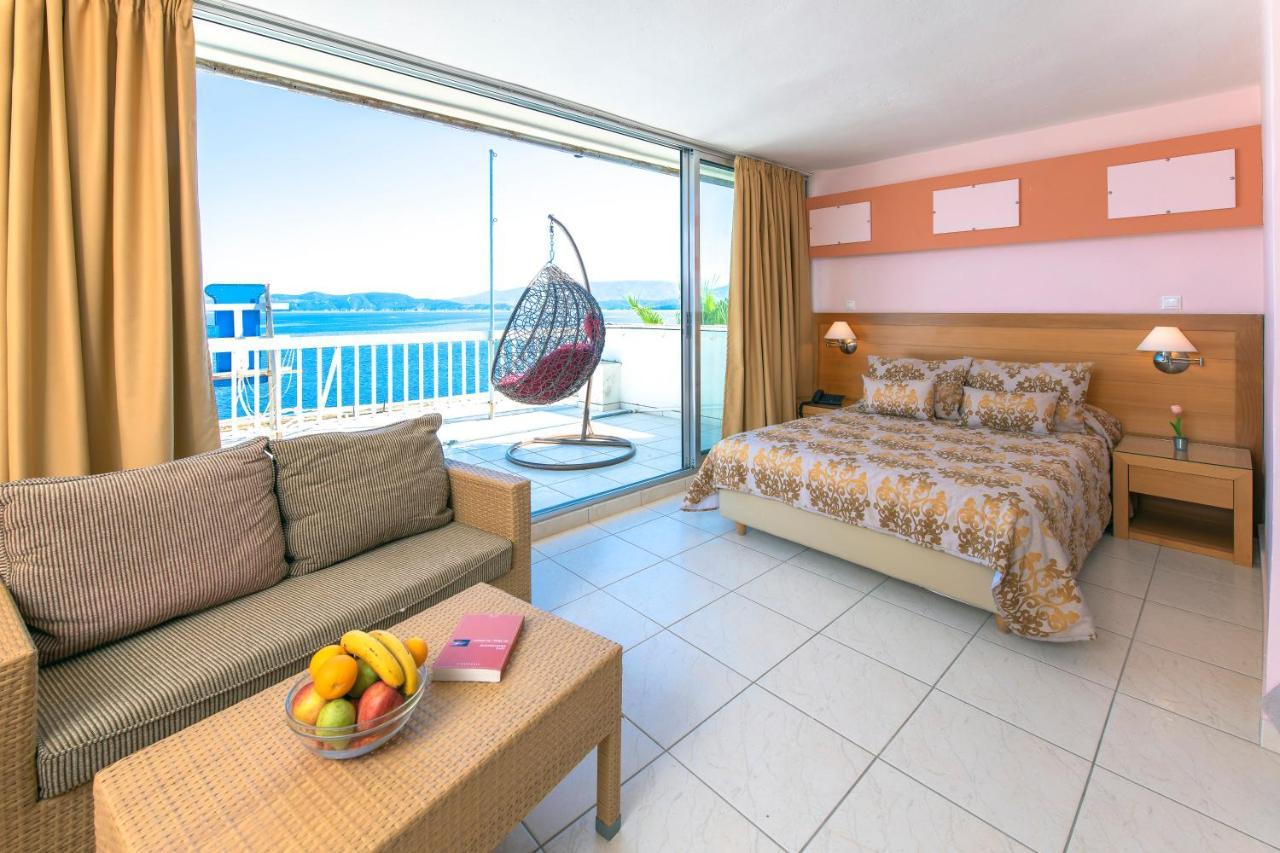 Avra Hotel Methana Exterior photo